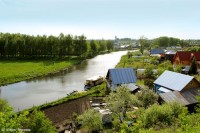 Суздальский речной пейзаж с домиками