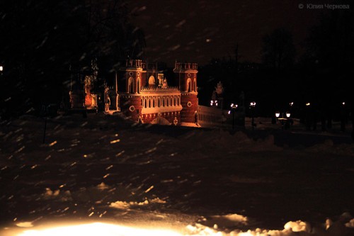 Снег в Царицыно